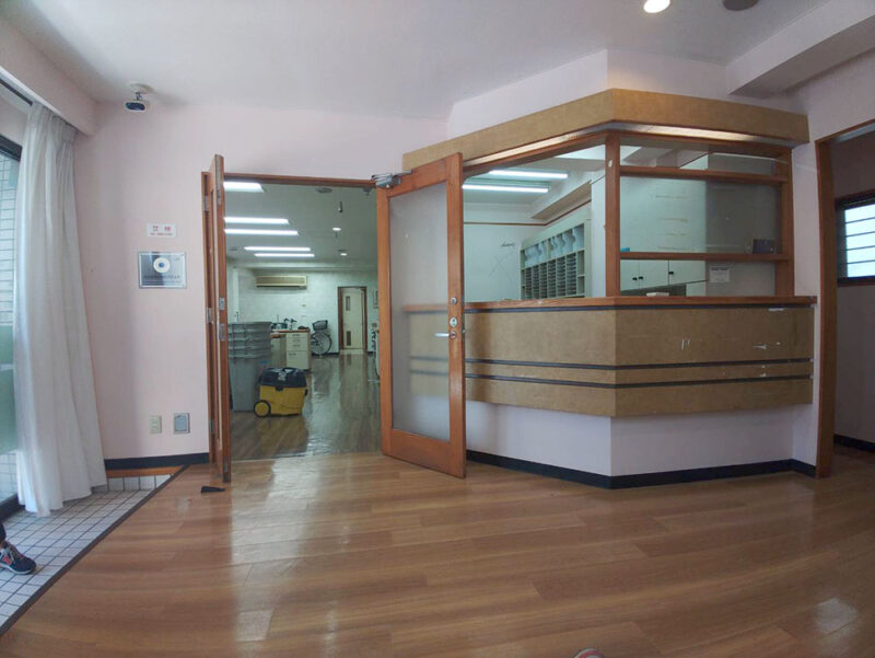 葛飾区・ビルテナントの部分解体Before