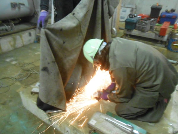 ビル地下機械室